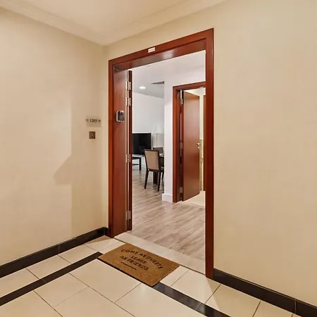 La Buena Vida Holiday Homes - Modern, Luxe & Spacious 4-Bed, Full Kitchen, Near To Beach, Tram & Marina Dubaï Extérieur photo