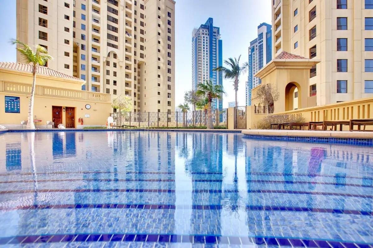 La Buena Vida Homes - Modern, Luxe & Spacious 4-bed, Full Kitchen, Near To Beach, Tram & Marina Dubaï