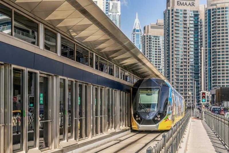 La Buena Vida Homes - Modern, Luxe & Spacious 4-bed, Full Kitchen, Near To Beach, Tram & Marina Appartement Dubaï