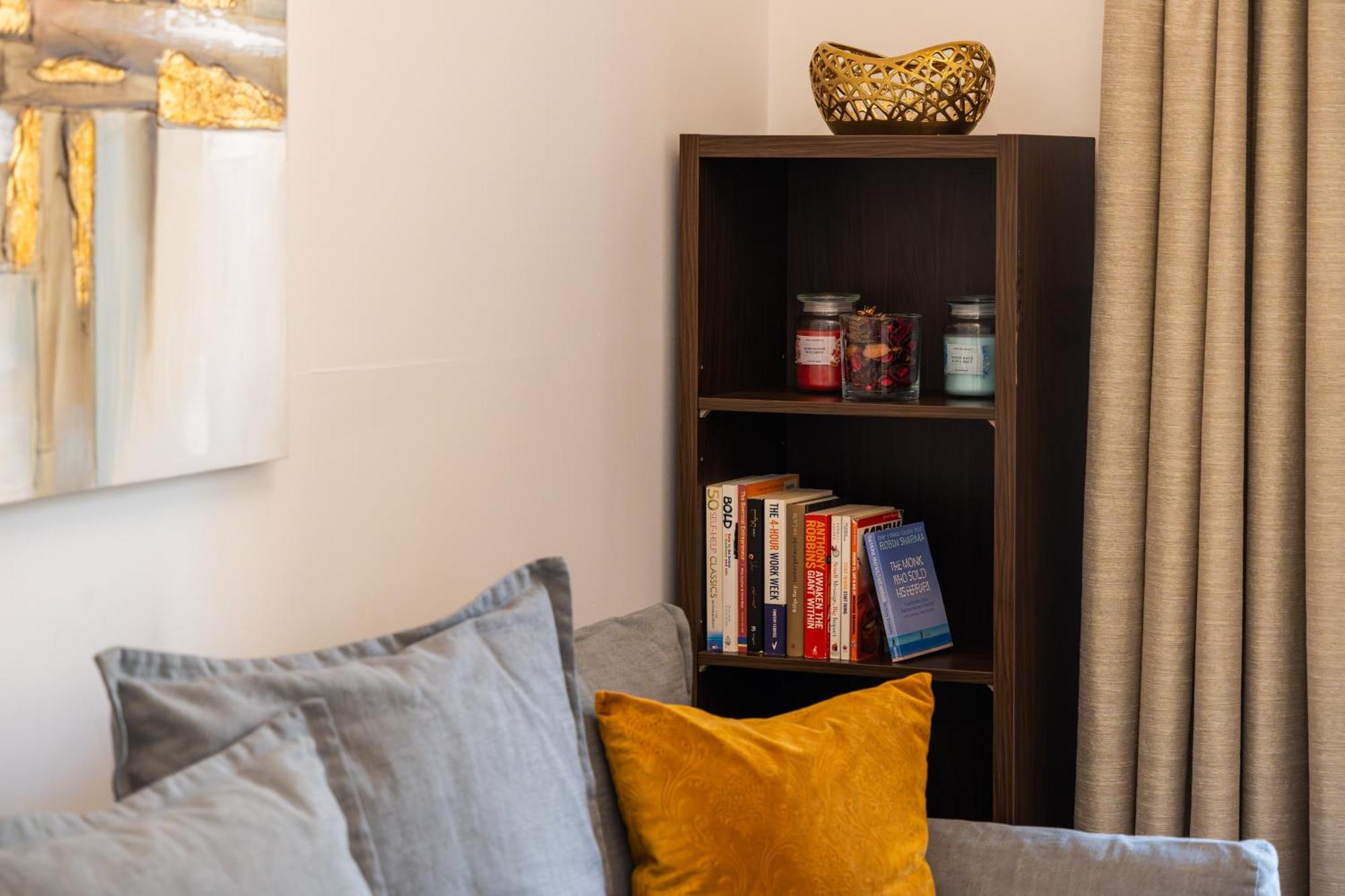 La Buena Vida Homes - Modern, Luxe & Spacious 4-bed, Full Kitchen, Near To Beach, Tram & Marina Dubaï