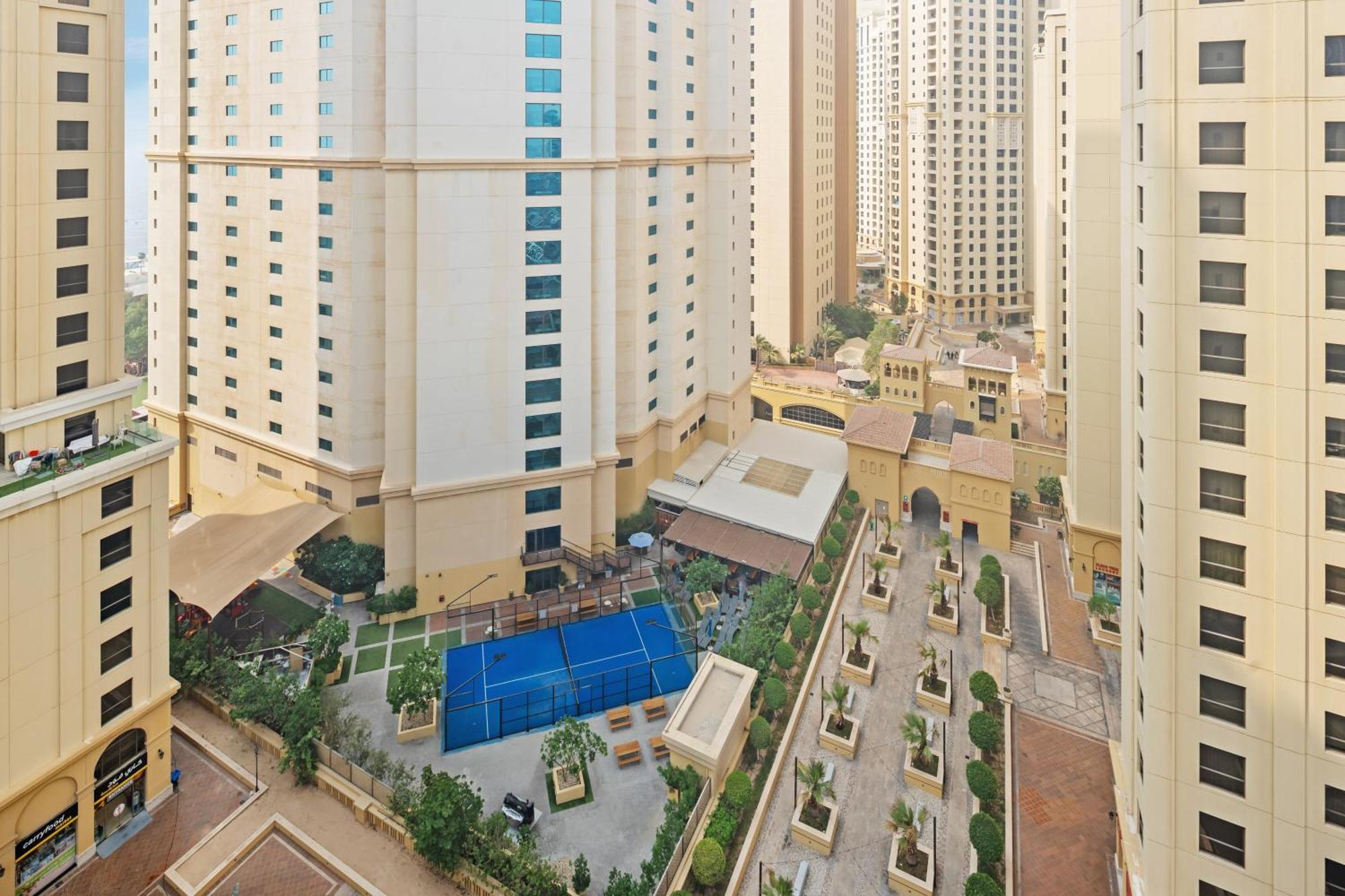 Appartement La Buena Vida Homes - Modern, Luxe & Spacious 4-bed, Full Kitchen, Near To Beach, Tram & Marina Dubaï
