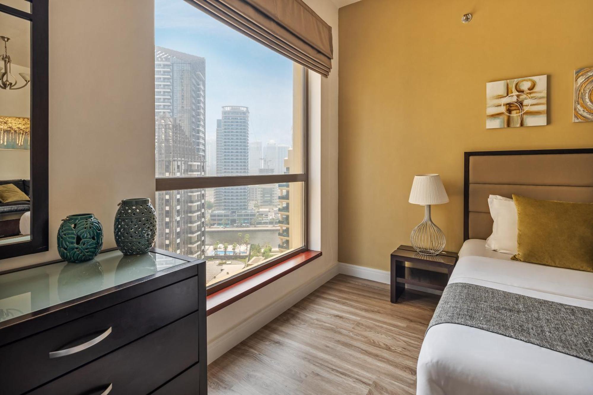 La Buena Vida Homes - Modern, Luxe & Spacious 4-bed, Full Kitchen, Near To Beach, Tram & Marina Appartement Dubaï