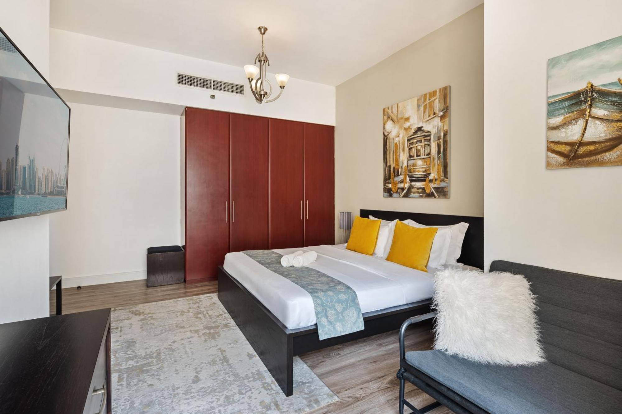 Appartement La Buena Vida Homes - Modern, Luxe & Spacious 4-bed, Full Kitchen, Near To Beach, Tram & Marina