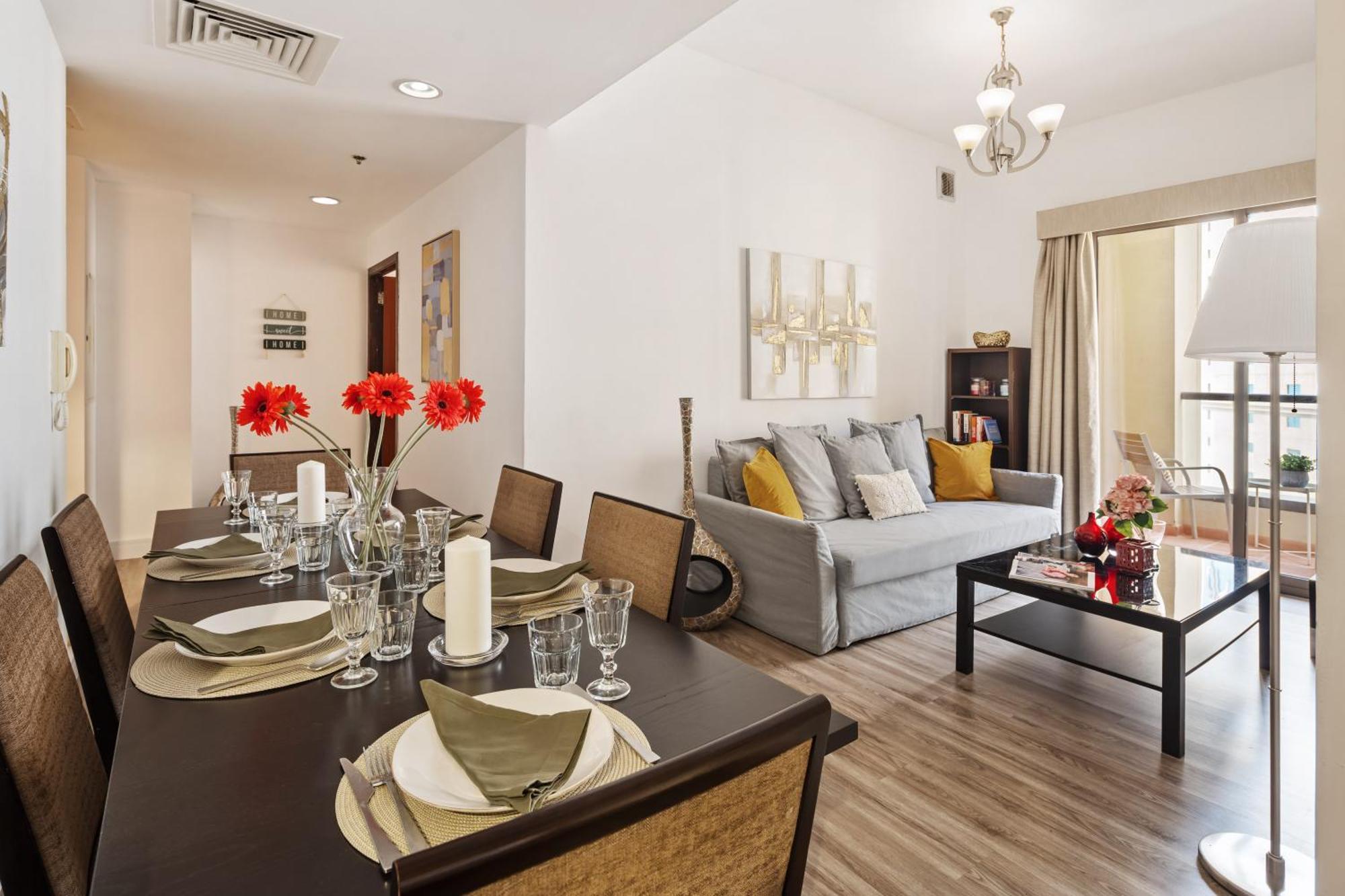 Appartement La Buena Vida Homes - Modern, Luxe & Spacious 4-bed, Full Kitchen, Near To Beach, Tram & Marina *